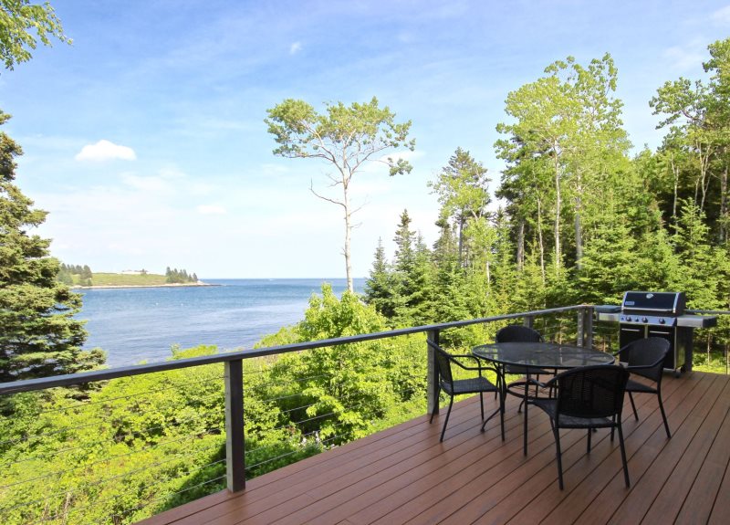 Deck Overlooking Southern Island